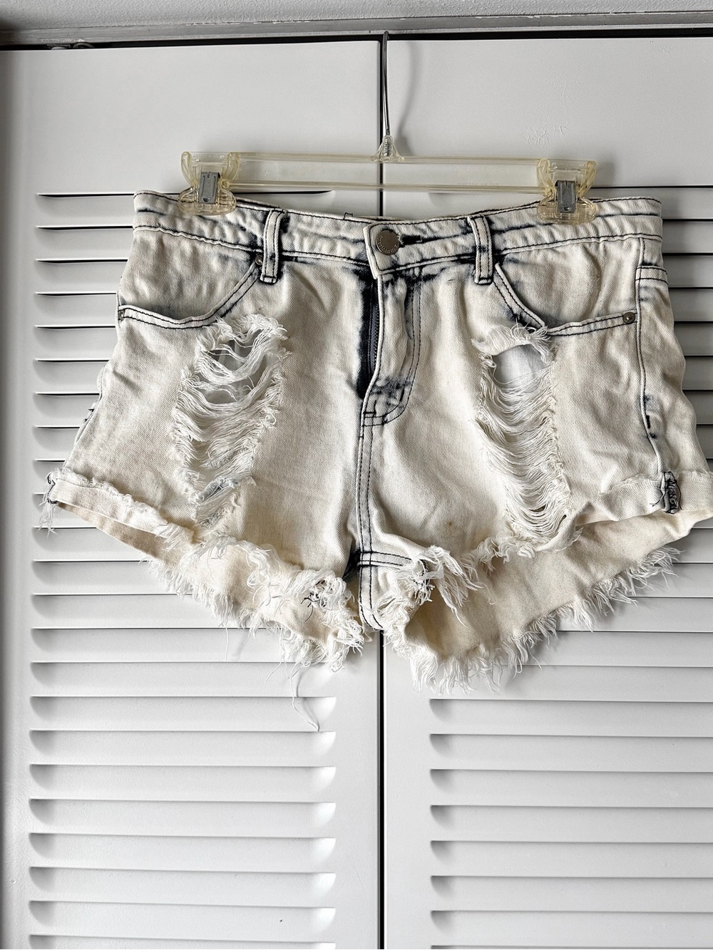 American Bazi Distressed Denim Jean Shorts in White & Blue